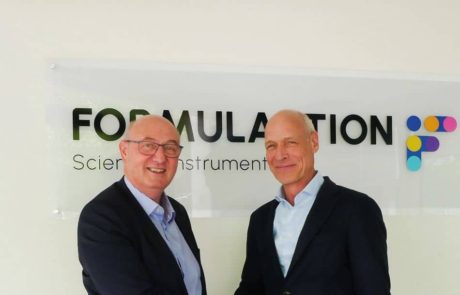 Gerard Meunier, CEO von Formulaction (li.) und Andries Verder, Eigentümer Verder Gruppe (re.)