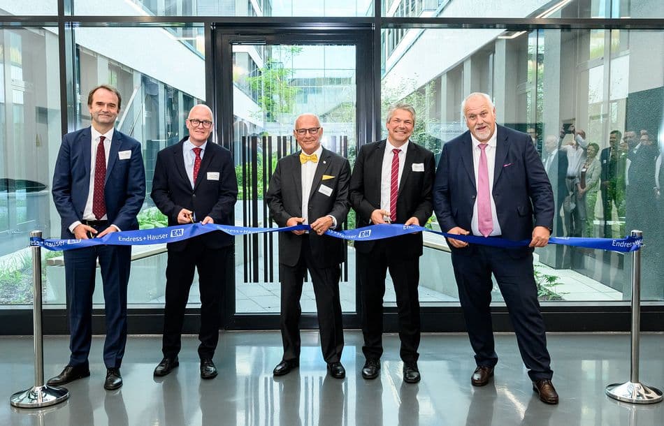 Endress+Hauser hat die neuen Räume im Freiburger Innovationszentrum Friz eingeweiht. Dort sind mehr als 70 Mitarbeiterinnen und Mitarbeiter, die auf Messtechnik spezialisiert sind, beschäftigt