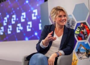 „Einige Kolleginnen und Kollegen haben bereits an Netzwerkveranstaltungen teilgenommen; Für uns ist das eine wunderbare Gelegenheit, mit anderen Schüttgutunternehmen in Kontakt zu treten", freut sich Evelyn Müller. Leiterin globales Marketing bei Zeppelin Systems.