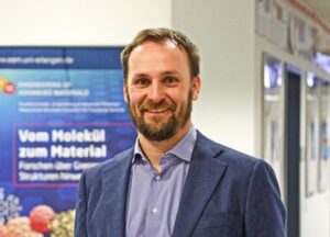 Prof. Dr. Karl J. J. Mayrhofer ist Direktor am Helmholtz-Institut Erlangen-Nürnberg (HI ERN) und Professor der Friedrich-Alexander-Universität Erlangen-Nürnberg (Copyright: Georg Pöhlein).