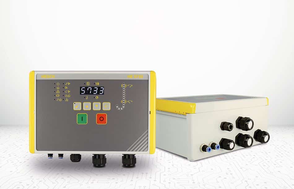 Die Rüttelfilter-Steuerung von Axxeron Hesch Electronics enthält alle nötigen Anschlüsse für Vibrationsmotor und Ventilator (bis 5 kW) Die Rüttelfilter-Steuerung HE 5733 von Axxeron Hesch Electronics enthält alle nötigen Anschlüsse für Vibrationsmotor und Ventilator (bis 5 kW)