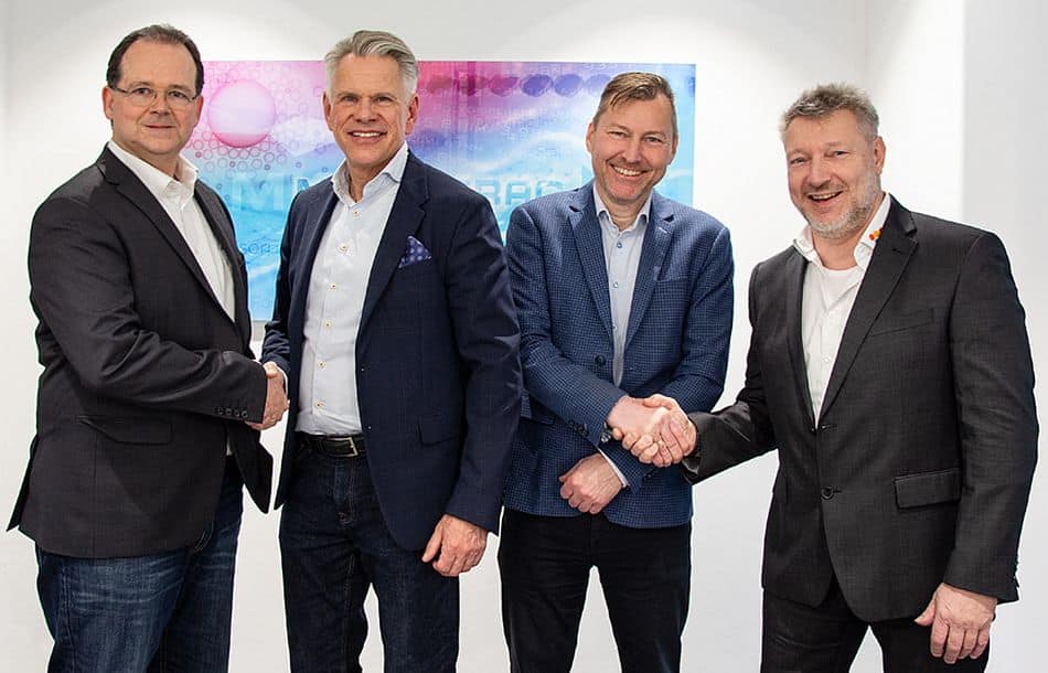 Von li: Markus Pauli (CEO Microtrac MRB), Bjarke Pålsson (Co-CEO sowie Eigentümer Mark und Wedell), Torben Ekvall (Co-CEO sowie Eigentümer Mark und Wedell), Robert Waggeling (International Sales Manager, Microtrac MRB) Von li: Markus Pauli (CEO Microtrac MRB), Bjarke Pålsson (Co-CEO sowie Eigentümer Mark und Wedell), Torben Ekvall (Co-CEO sowie Eigentümer Mark und Wedell), Robert Waggeling (International Sales Manager, Microtrac MRB).